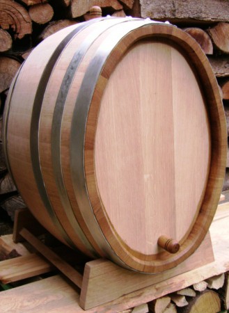 DUBOVÉ OVÁLNÉ SUDY